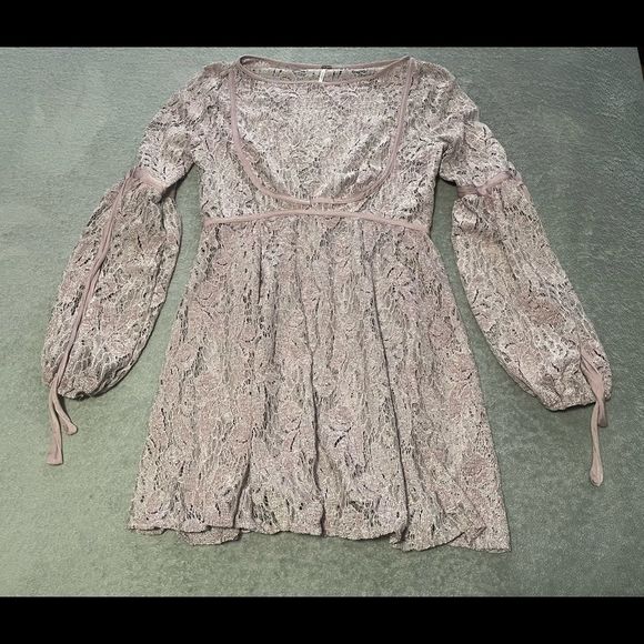 For Mindseye506 Free People Ruby Mini dress - outer layer only. Would fit S/XS - Picture 5 of 6